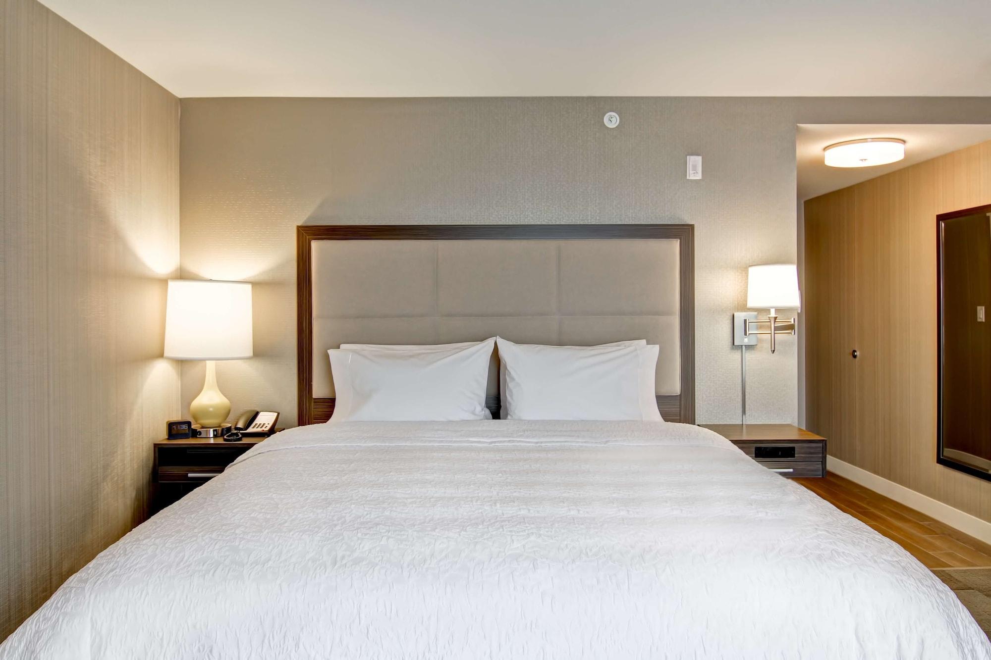 Hampton Inn & Suites By Hilton Saskatoon Airport Eksteriør bilde